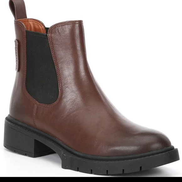 NWT COACH
Lyden Leather Chelsea Booties - Picture 1 of 12